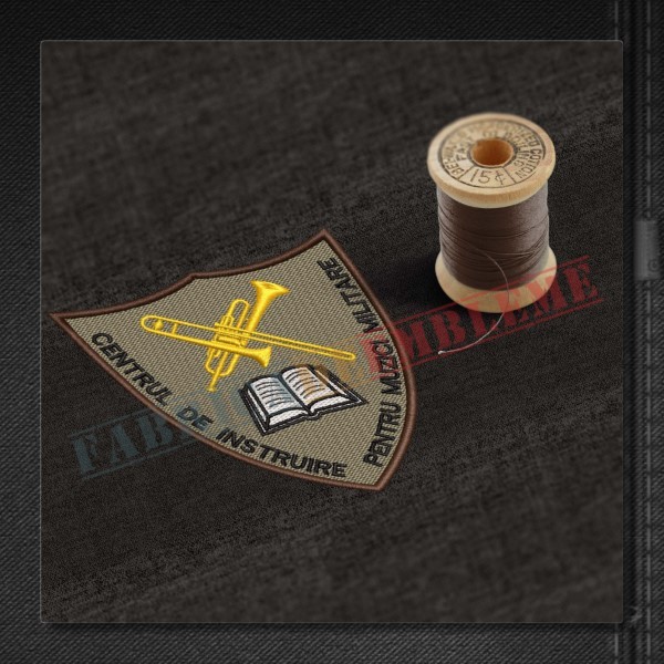 Emblema Centrul de Instruire pentru Muzici Militare