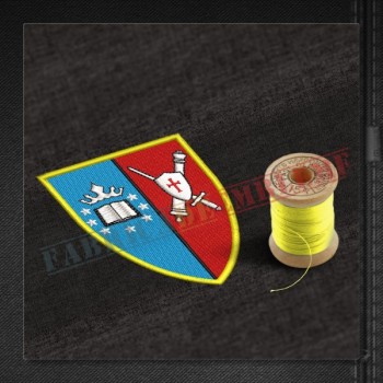 Emblema Scoala de Instruire Interarme a Fortelor Tereste MIHAI VITEAZUL - PITESTI